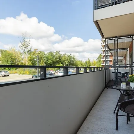 Apartment With Balcony & Parking Near Manufaktura By Renters Prestige *