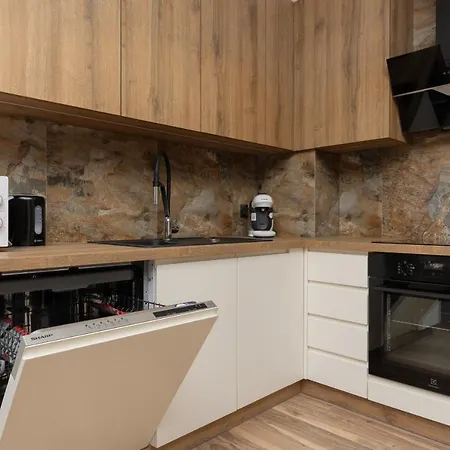 Apartment With Balcony & Parking Near Manufaktura By Renters Prestige Lodz (Lodz)