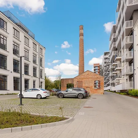 Apartment With Balcony & Parking Near Manufaktura By Renters Prestige Lodz (Lodz)