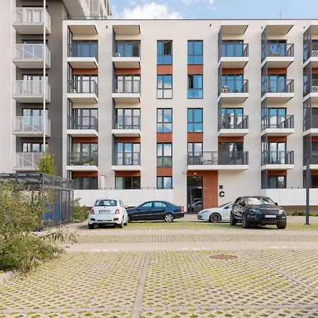 With Balcony & Parking Near Manufaktura By Renters Prestige Lodz (Lodz)