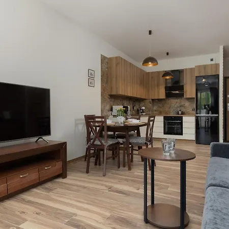 With Balcony & Parking Near Manufaktura By Renters Prestige Lodz (Lodz)