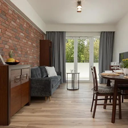 Apartment With Balcony & Parking Near Manufaktura By Renters Prestige