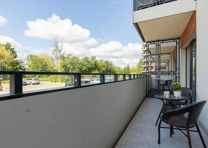 Lejlighed With Balcony & Parking Near Manufaktura By Renters Prestige *