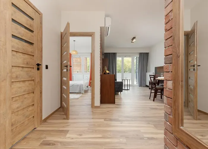 Lejlighed With Balcony & Parking Near Manufaktura By Renters Prestige *