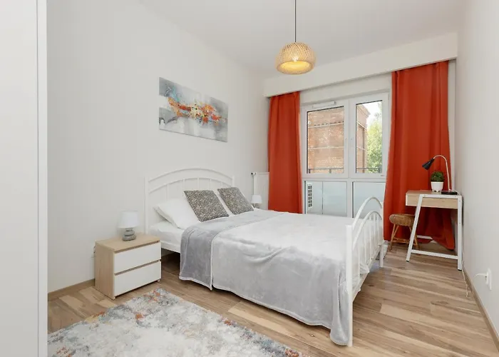 With Balcony & Parking Near Manufaktura By Renters Prestige Łódź