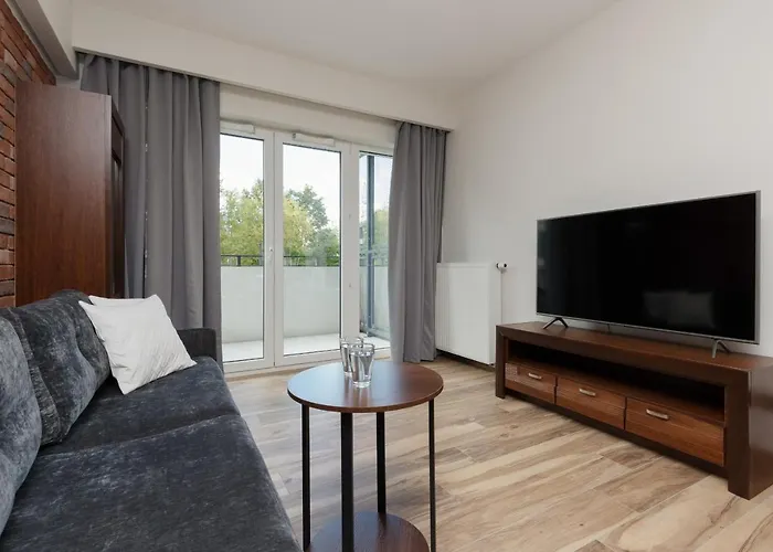 With Balcony & Parking Near Manufaktura By Renters Prestige