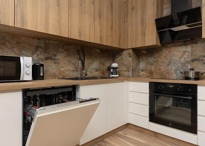 Lejlighed With Balcony & Parking Near Manufaktura By Renters Prestige Łódź