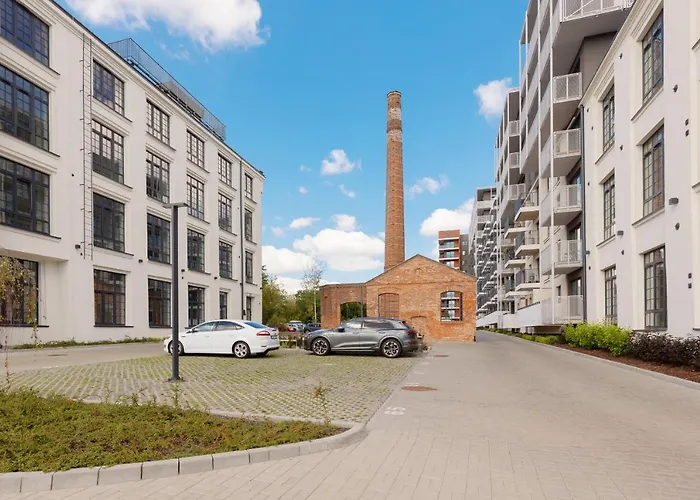 Lejlighed With Balcony & Parking Near Manufaktura By Renters Prestige Łódź