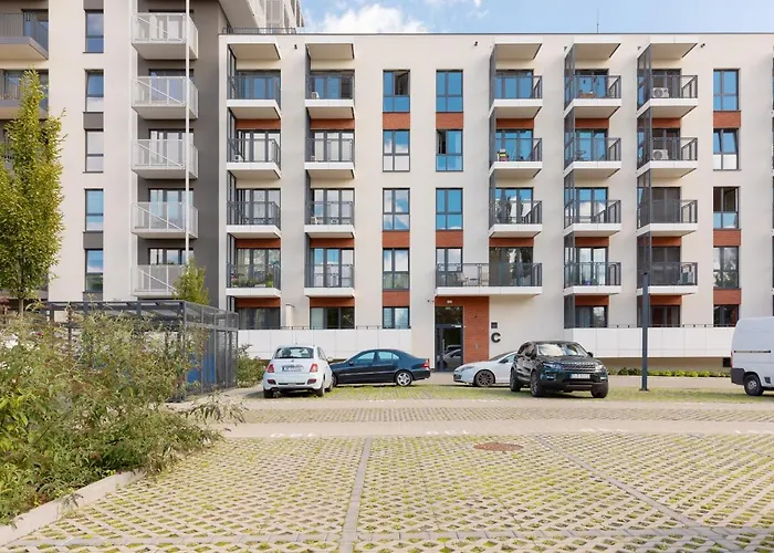 With Balcony & Parking Near Manufaktura By Renters Prestige Łódź