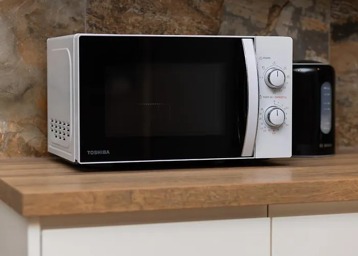 With Balcony & Parking Near Manufaktura By Renters Prestige