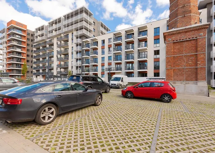 Lejlighed With Balcony & Parking Near Manufaktura By Renters Prestige